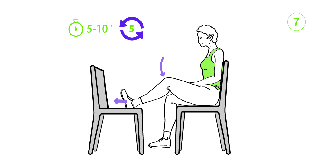 Dibujo donde se muestra una mujer haciendo ejercicios de extensión de pierna sentados.